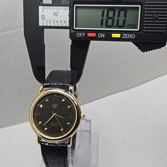 Vintage Gruen Vanity Fair Quartz Watch Black Leather Band VF New Battery - Picture 5 of 11